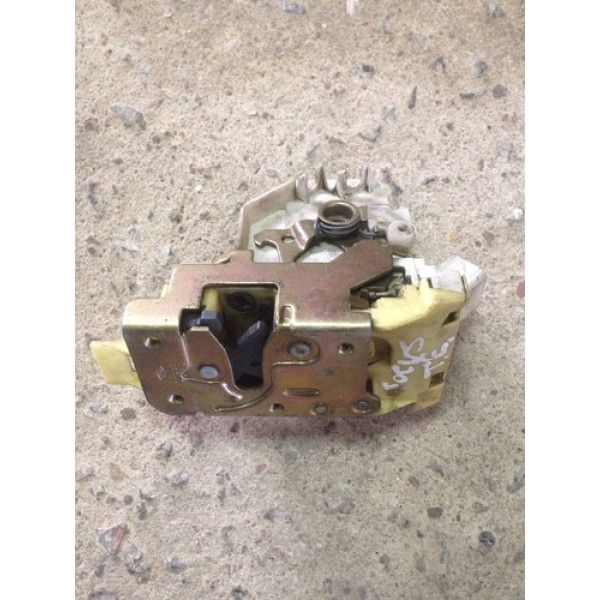 Fechadura Elétrica Traseira Esquerda - Ford Focus 00 Até 03