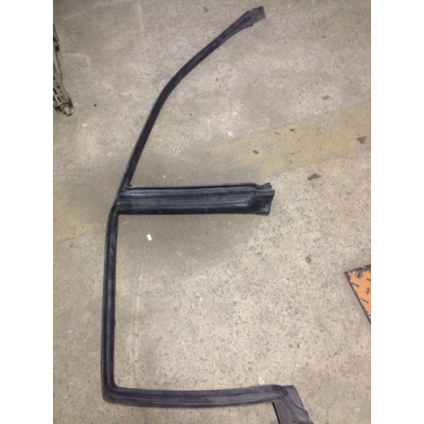 Borracha Porta Vidro Direita - Forester 2001 Original