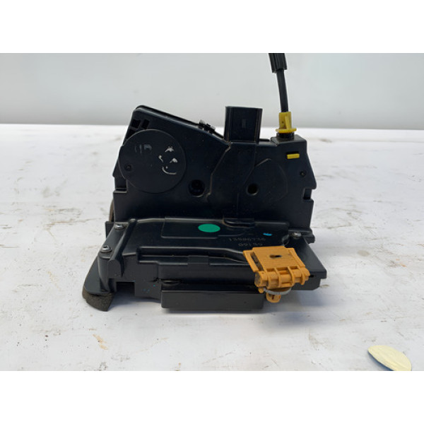 Fechadura Porta Dianteira Direita Gm Onix 2012 2019