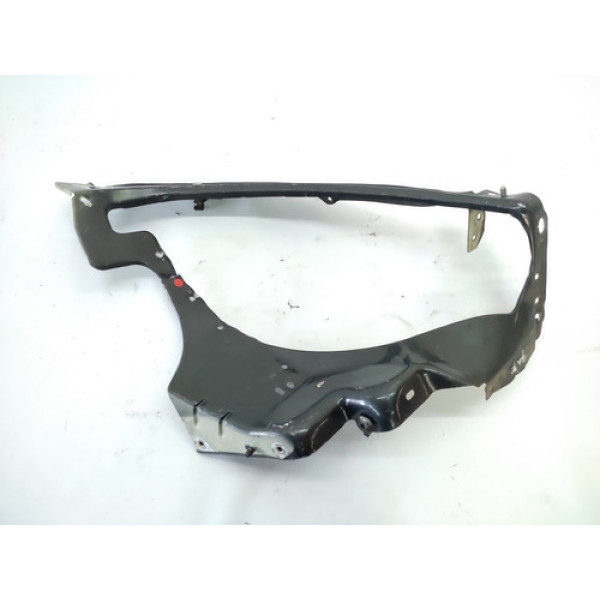 Óculos Suporte Farol Direito Xsara Picasso 2001 Detalhe