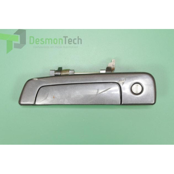 Maçaneta Porta Dianteira Esquerda Pajero Tr4 2.0 2013