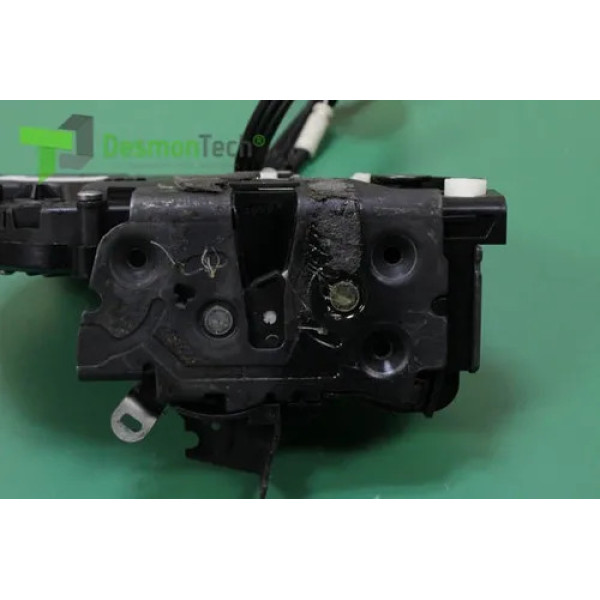 Fechadura Porta Traseira Direita Discovery 3 2.7 2008