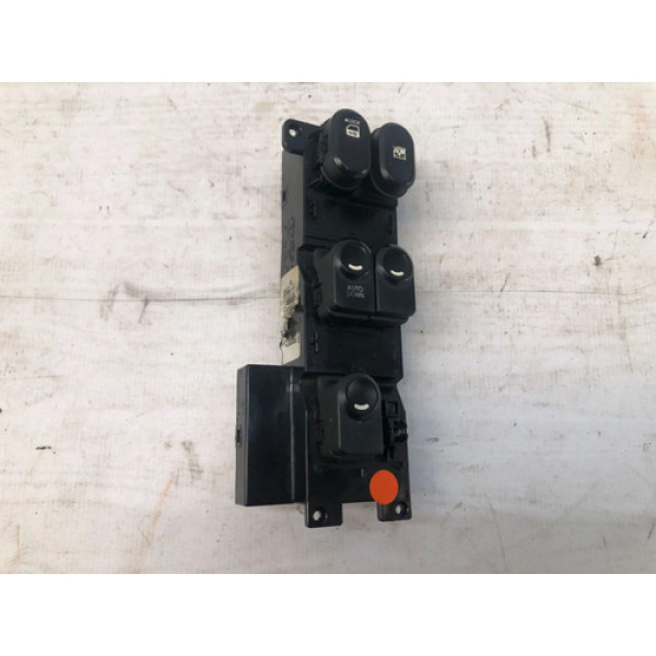 Comando Botão Vidro Dianteiro Esquerdo I30 2009 2012 Detalhe