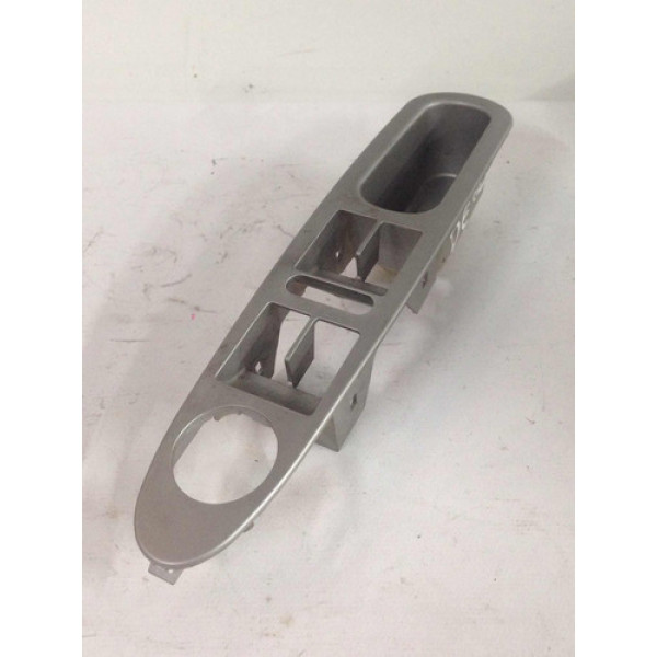 Moldura Botão Vidro Dianteiro Esquerdo - Chery S18 2012