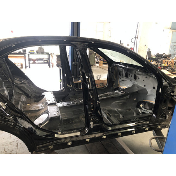 Caixa De Ar Direita Carroceria M. Benz C200k 2008 2011