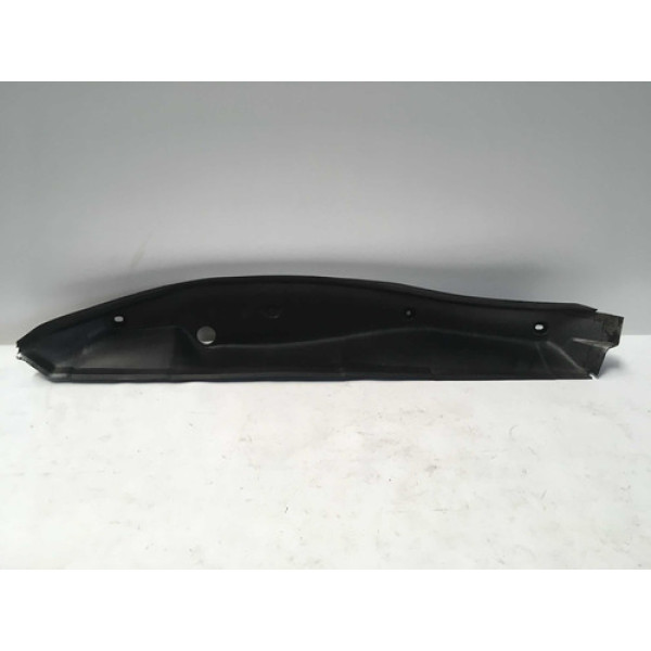 Vedação Suporte Para Lama Direito - Mercedes C200 2008 2011