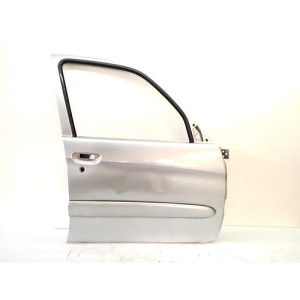 Porta Dianteira Direita Picasso Xsara 2002* Detalhe