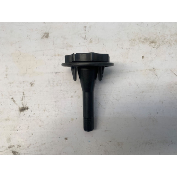 Parafuso Trava Estepe Renault Logan 2019 2024 7703041034