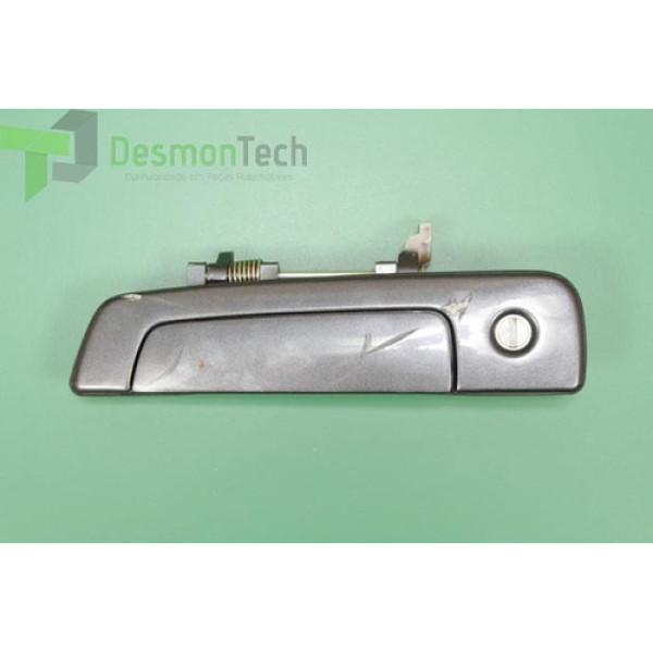 Maçaneta Porta Dianteira Esquerda Pajero Tr4 2.0 2013