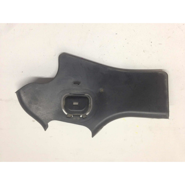 Acabamento Cofre Motor Direito Bmw 120i 2008