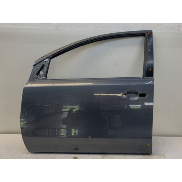 Porta Dianteira Esquerda Nissan Livina 2009 2014 Detalhe Dianteira Esquerda Cinza-escuro