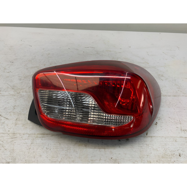 Lanterna Traseira Direita Renault Kwid 2017 2021 Detalhe Direito/passageiro Vermelho