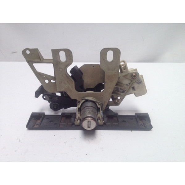 Fechadura Tampa Traseira - Passat Alemão 99