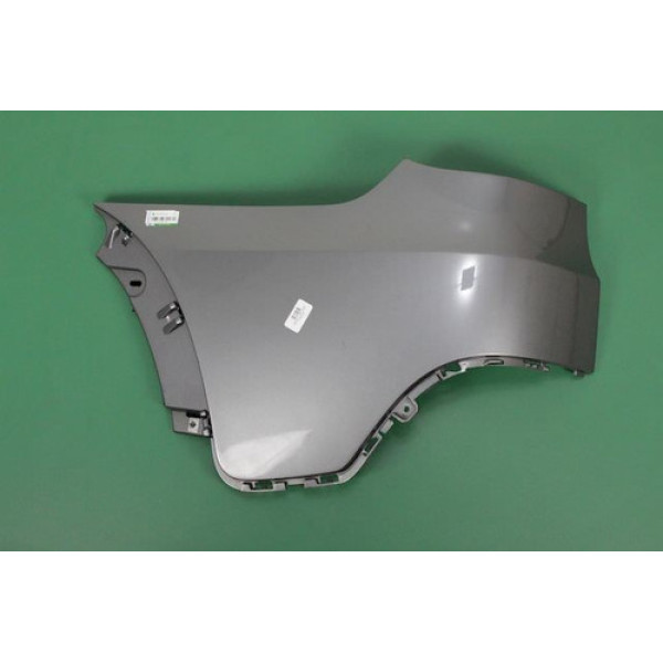 Painel Lateral Esquerdo Do Para-choque Traseiro Bmw X5   200