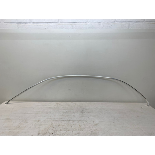 Friso Cromado Lateral Direito Mercedes C180 2011 2012 Prateado