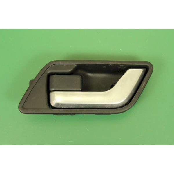 Maçaneta Interna Dianteira Esquerda Freelander 2 2010