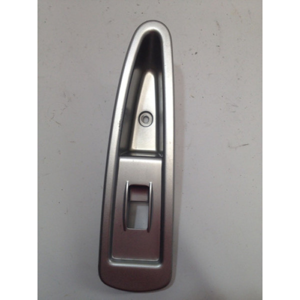 Moldura Botão Vidro Traseiro Direito Jac J6 2012