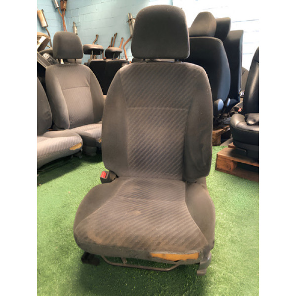 Banco Dianteiro Esquerdo Civic 2001 2006 Tecido Detalhe Cinza-escuro