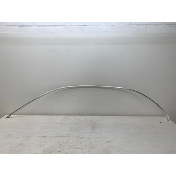 Friso Cromado Lateral Direito Mercedes C180 2011 2012 Prateado