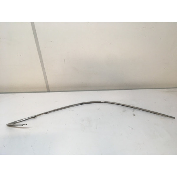 Friso Lateral Dianteiro Esquerdo Camry 1992 1997 Detalhe