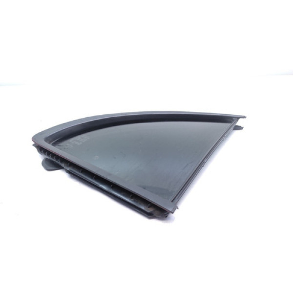 Vidro Vigia Traseiro Esquerdo Nissan March Sl 2015