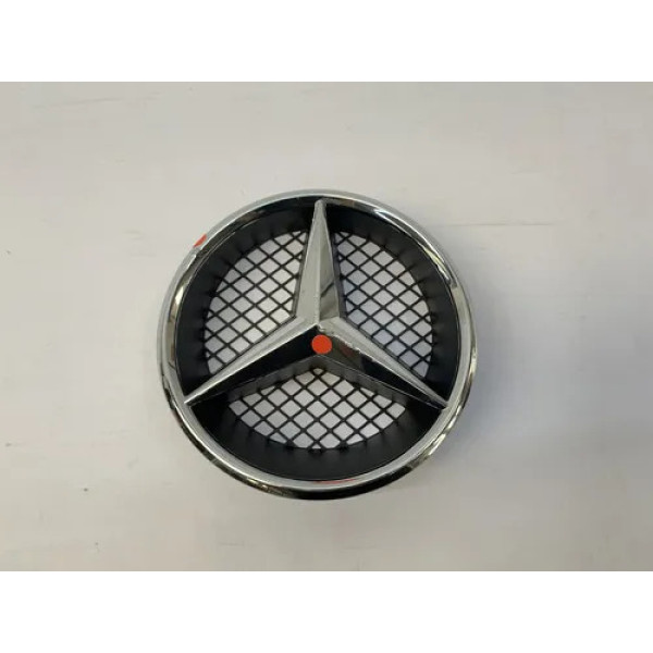 Emblema Grade Frontal Mercedes C200 2008 2011 Detalhe