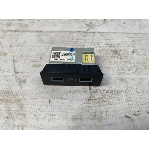 Tomada Entrada Dupla Usb Honda Hrv 2022 2025 8a350t20m011m1