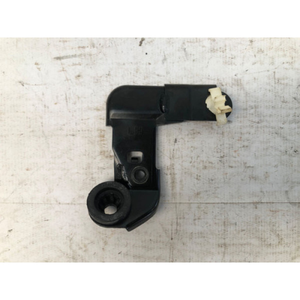 Suporte Esquerdo Radiador Nissan Livina 1.8 2009 2014