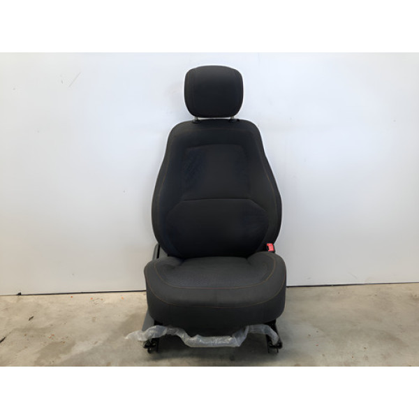 Banco Dianteiro Direito Onix 2012 2015 Tecido Preto Preto