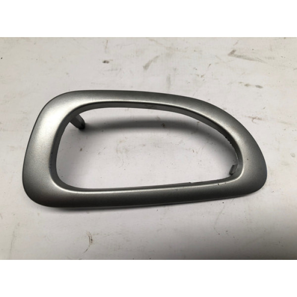 Moldura Maçaneta Interna Dianteira Esquerda Peugeot 307 Prateado Dianteira