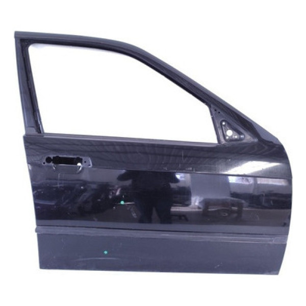 Porta Dianteira Direita Bmw 325i 1992 * Detalhe