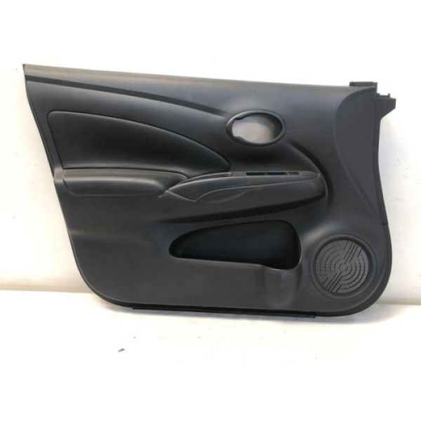 Forro Porta Dianteiro Esquerdo Nissan Versa 2015 2019 Couro Preto