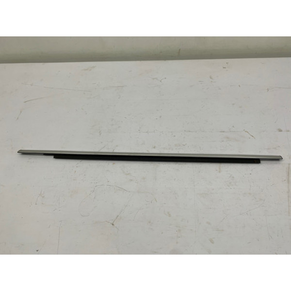 Pestana Externa Inferior Traseira Direita Fusion 2013 2018 Prateado