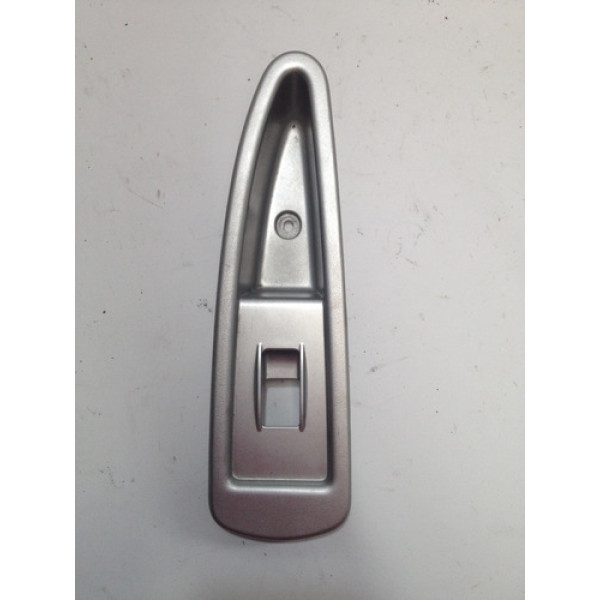 Moldura Botão Vidro Dianteiro Direito Jac J6 2012