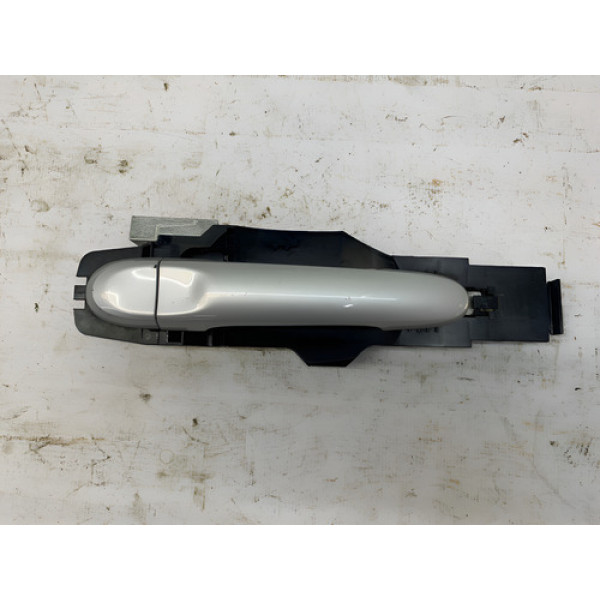 Maçaneta Externa Traseira Direita Nissan Versa 2015 2019 Prateado Traseira