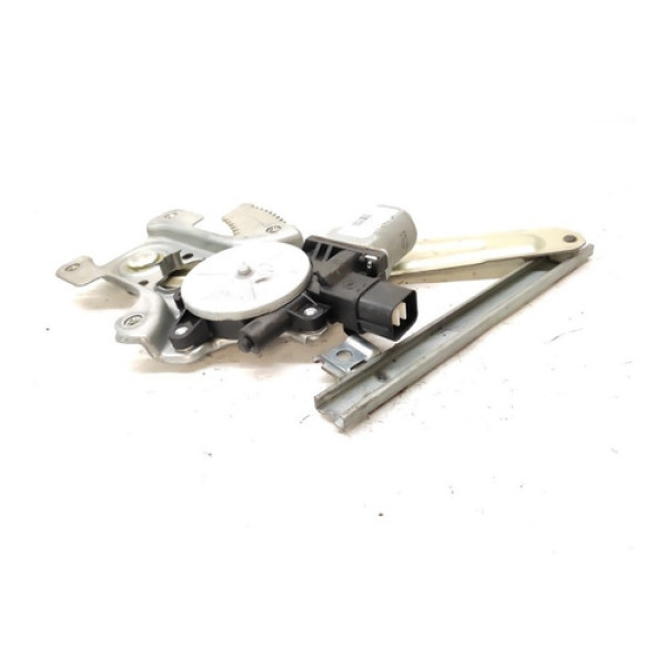 Máquina Vidro Traseira Direta Mitsubishi Outlander 2011