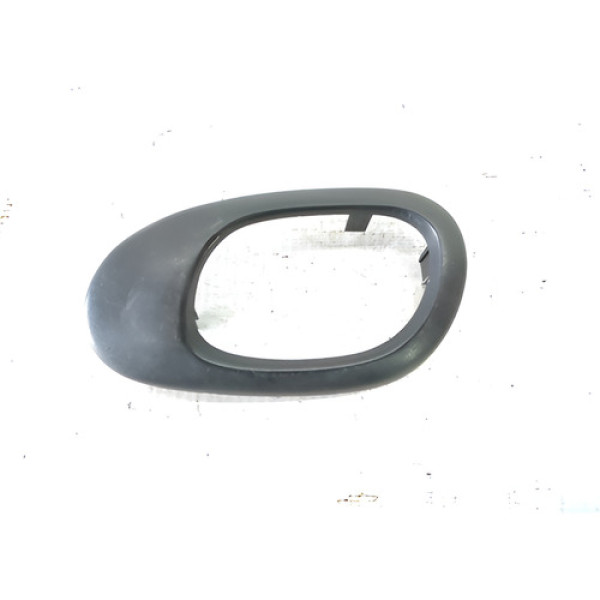 Moldura Maçaneta Interna Direita 206 2 Portas * Detalhe