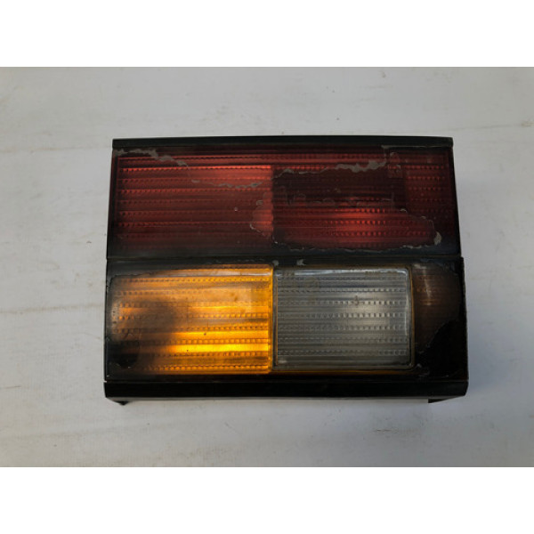 Lanterna Tampa Traseira Direita Santana 1991 1998 * Detalhe Direito Vermelho