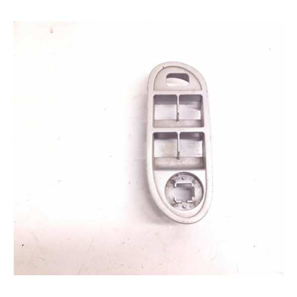 Moldura Botão Vidro Dianteiro Esquerdo Jac J3 2011 2013