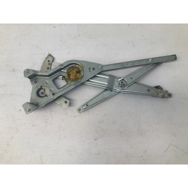 Máquina Vidro Dianteira Esquerda Renault Kangoo Sem Motor