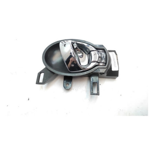 Maçaneta Interna Dianteira Traseira Direita March 2015 2016