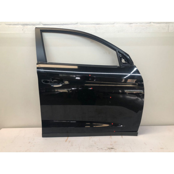 Porta Dianteira Direita Hyundai New Tucson 2017 2021 Detalhe Dianteira Direita Preto