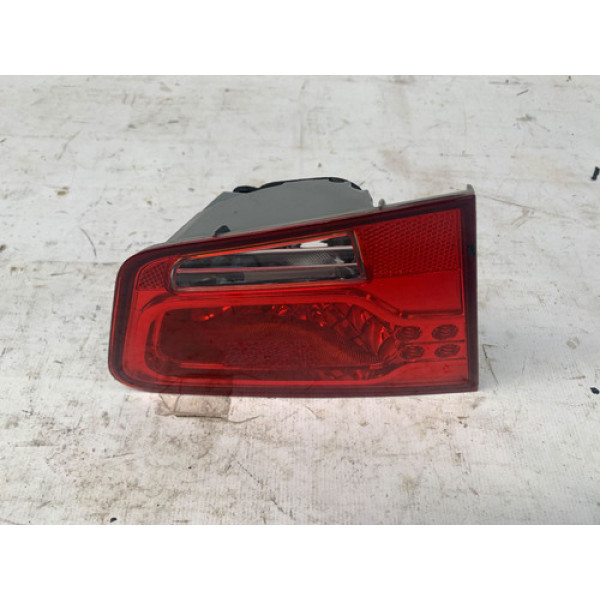 Lanterna Tampa Traseira Esquerda Kia Cerato 2009 2012 Esquerdo/motorista Vermelho