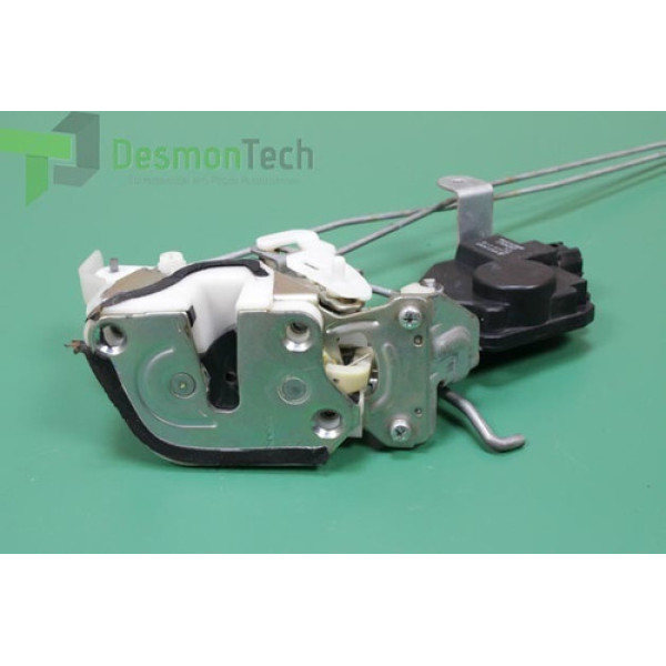 Fechadura Porta Traseira Esquerda Pajero Tr4 2.0 2013