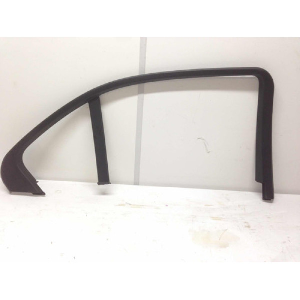 Acabamento Arco Porta Traseira Esquerda -  C200 2008 2011