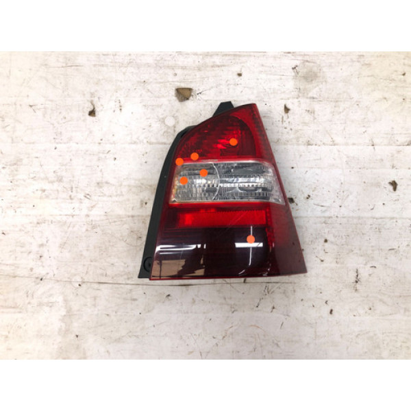 Lanterna Traseira Direita Nissan Livina 2009 2014 Detalhe Direito/passageiro Vermelho