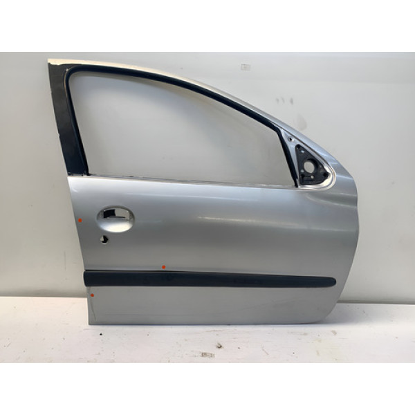 Porta Dianteira Direita Peugeot 206 2001 2009 4p Detalhe Dianteira Direita Prateado