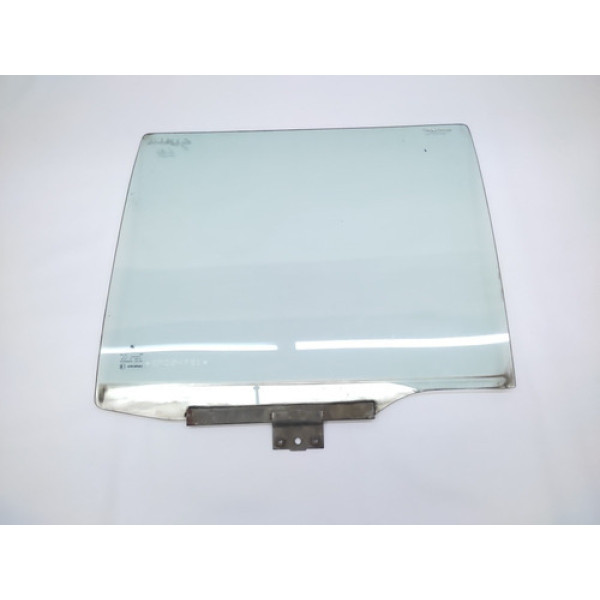 Vidro Porta Dianteiro Direito Vw Santana 4 Portas 1986 1997