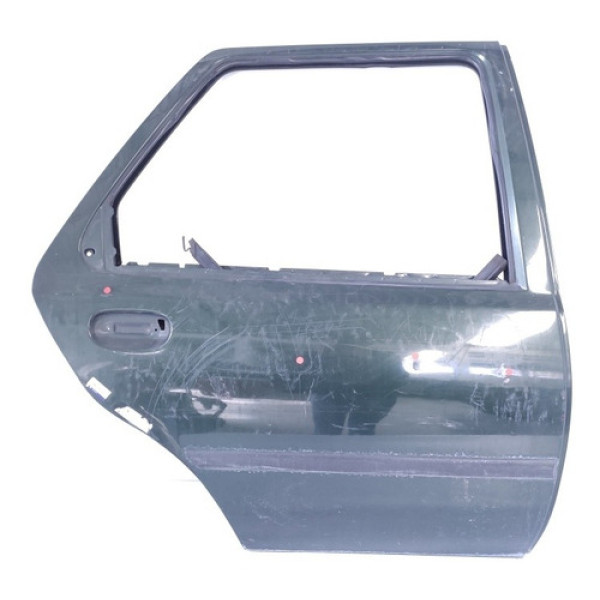 Porta Traseira Direita Fiesta 1996 2002 * Detalhe