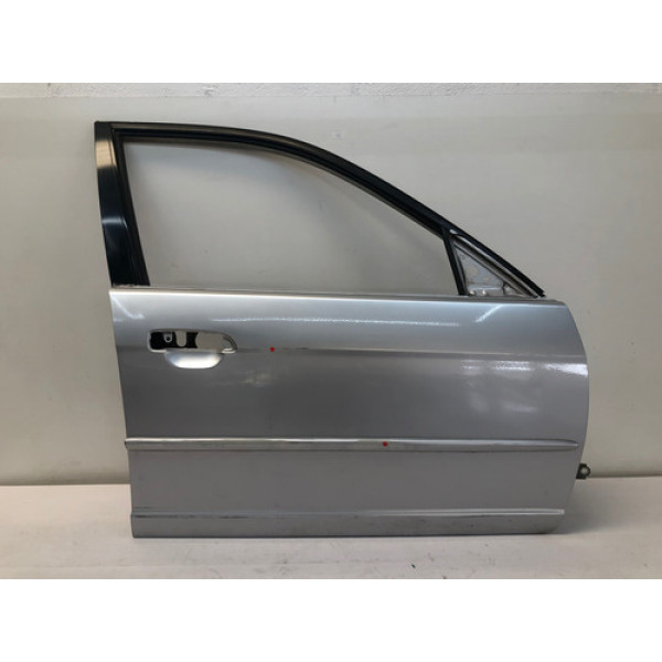 Porta Dianteira Direita Honda Civic 2001 2006 Prata Detalhe Dianteira Direita Prateado